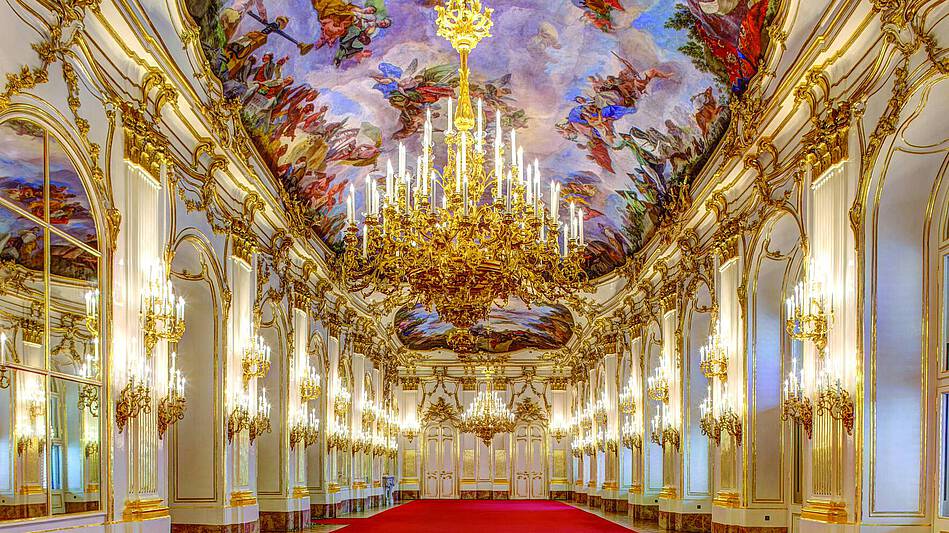 Day 2 Vienna - Schonbrunn Palace - Sound of Salzburg Music show- Salzburg